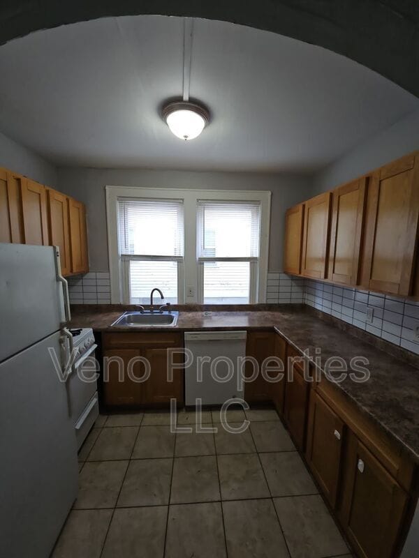 Photo - 99 Winthrop Ave