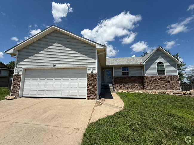 Building Photo - 16 Cedar Pointe Ct Rental
