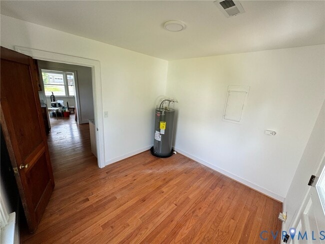 Photo - 2922 Lincoln Ave
