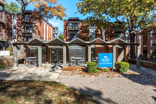 Leasing Office