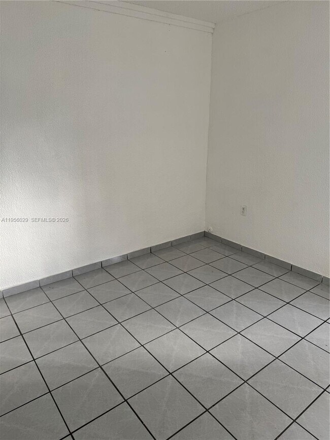 Photo - 8240 NW 181st St Unit 1