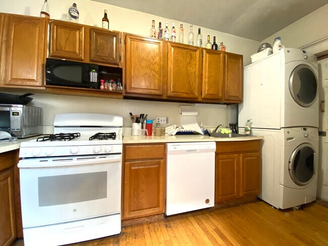 Photo - 39 Park Vale Ave Apartments Unit 2