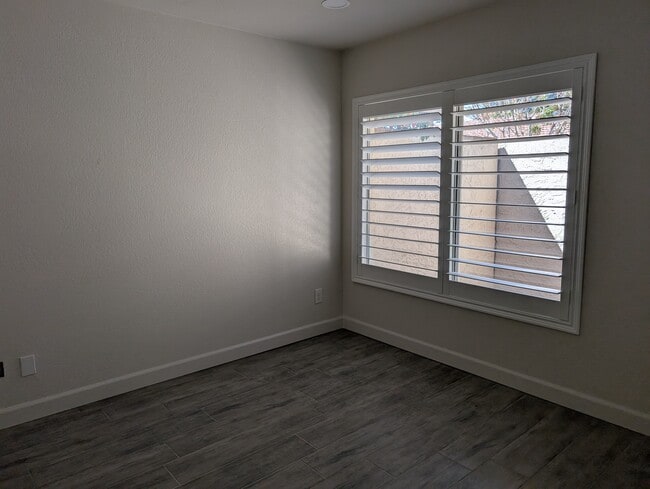 2nd bedroom w patio view - 6350 N 78th St