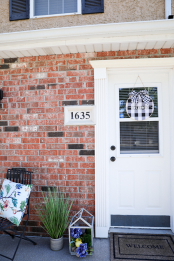 Front door - 1635 E 120th St Casa Adosada