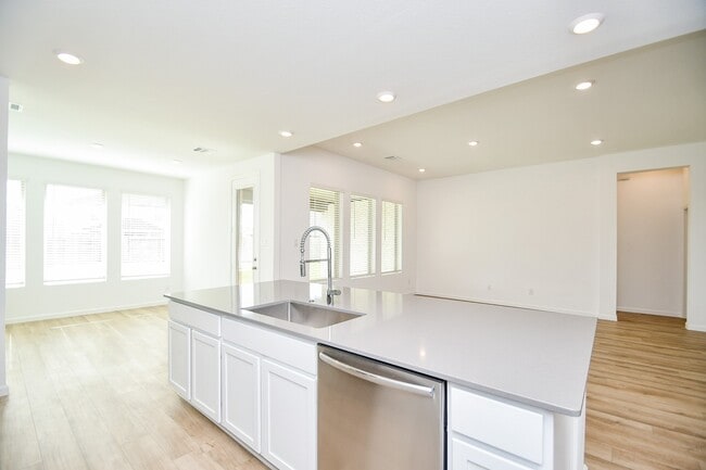 Photo - 5624 Frst Cv Dr