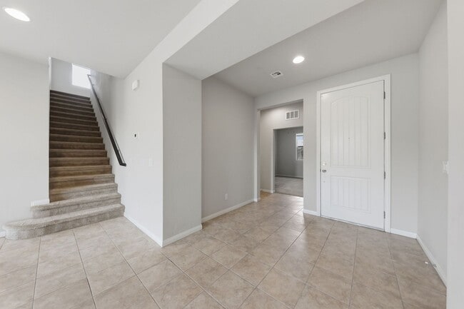 Photo - Mountains Edge Gem with Loft, Den & Upgraded Kitchen
