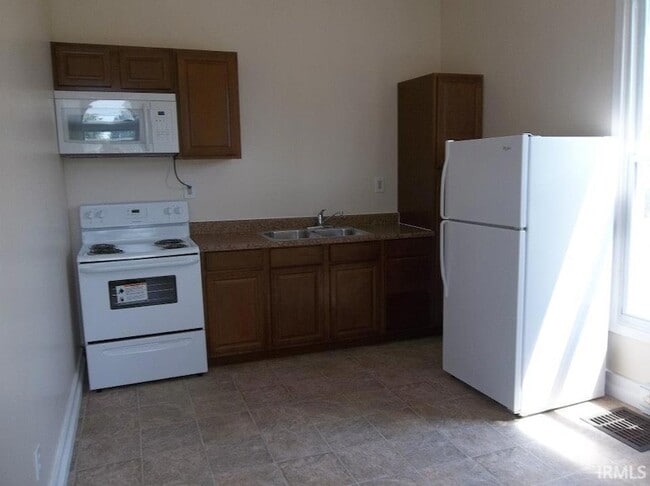 Photo - 517 S Rogers St