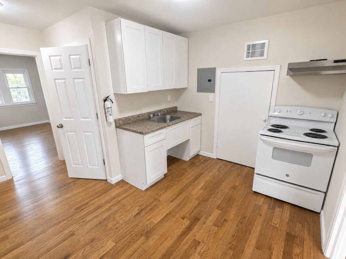 Photo - 86 Stuyvesant Ave. Unit 3