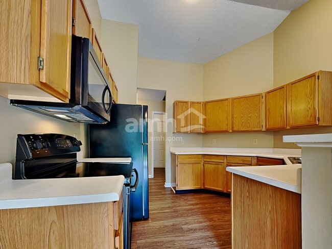 Photo - 8749 Trumpeter Dr