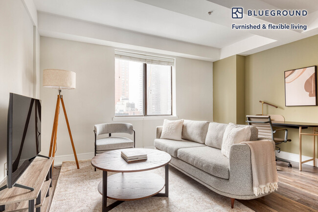 Building Photo - 354 E 91st St Rental