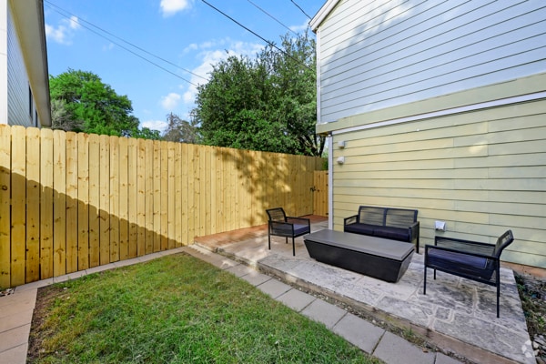Building Photo - 3601 Menchaca Rd Unit 120 Rental