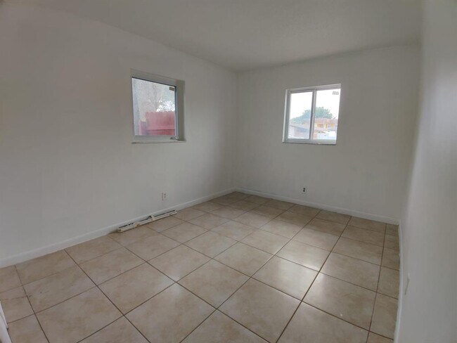 Photo - 3961 SW 51st St Unit 1-4