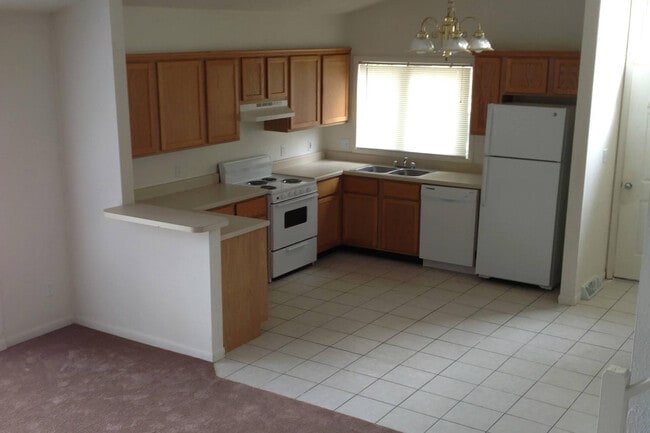 Photo - Estates At Eagle's Pointe