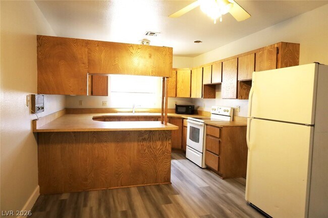 Photo - 1309 E Cartier Ave