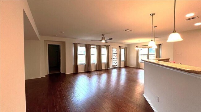 Photo - 813 Oatmeal Drive