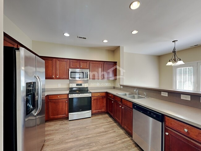 Photo - 1922 Dundalk Rd