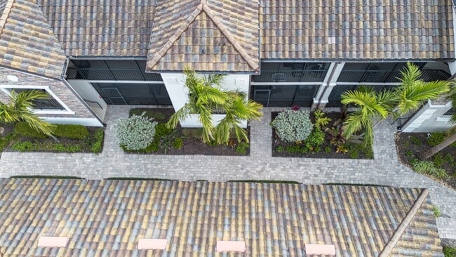 Photo - Like new 2BR, 2BA garage condo-Lakewood Na... Unit #102