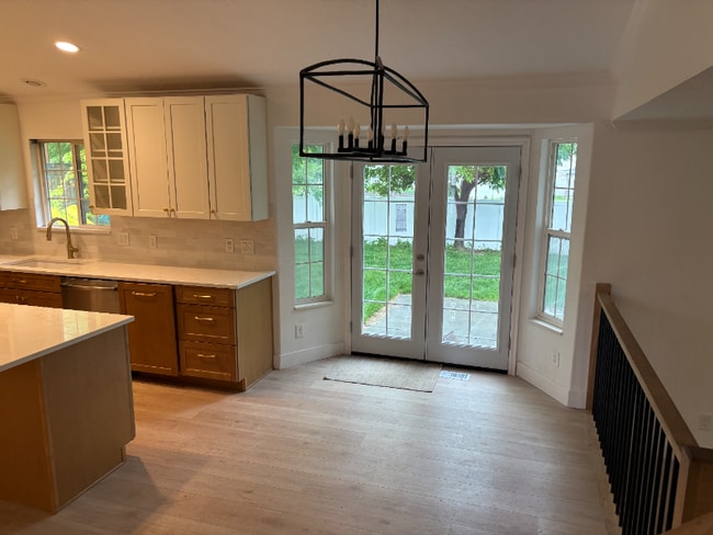 Photo - 504 N 2870 W
