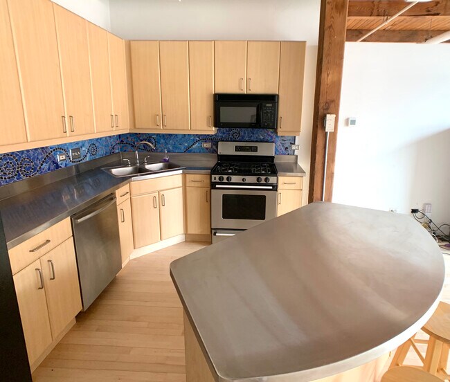 Photo - 1330 W Monroe St Unit 415