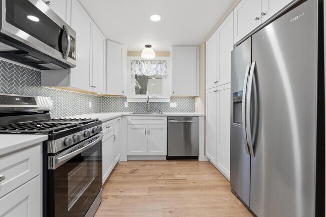 Photo - 103 W Centre St