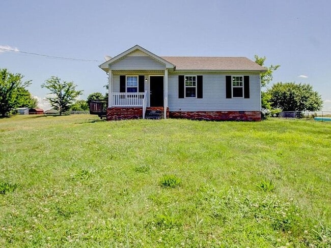 Photo - Super cute Ranch Move-In Ready!