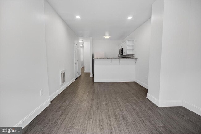 Photo - 3138 W Allegheny Ave Unit A