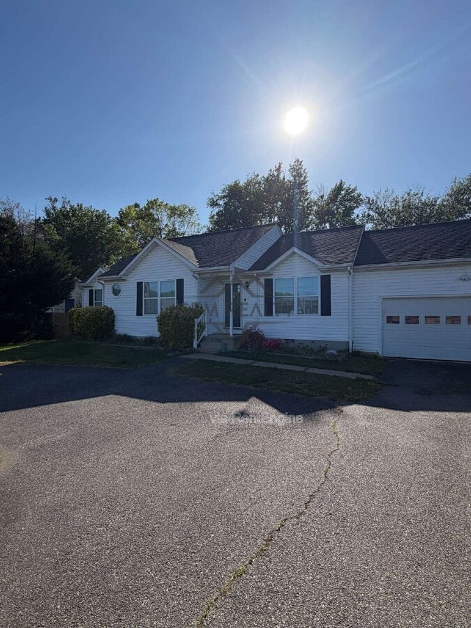 Photo - 11016 Leavells Rd