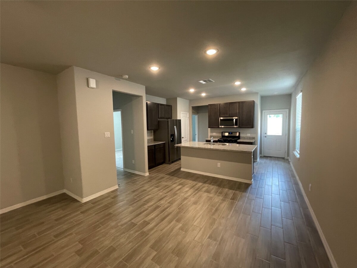 Photo - 938 Redinger Ridge Dr