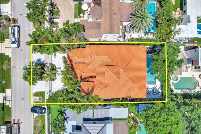 Photo - 2143 N Bay Rd