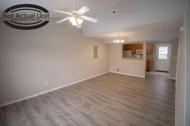 Photo - 1604 Citadel Dr