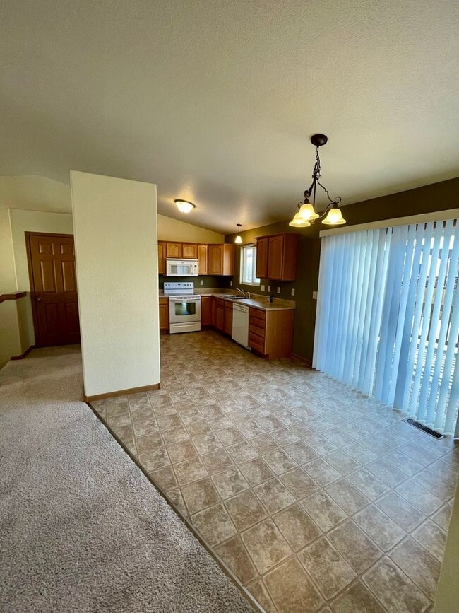 Photo - ~ FALL FEELS (And DEALS!) ~ Beautiful 3 Be...