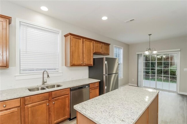 Photo - 4505 Lightning Bolt Trail