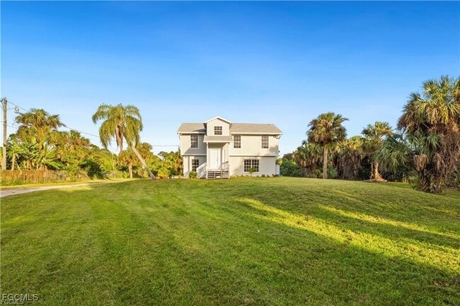 Photo - 260 13th St SW