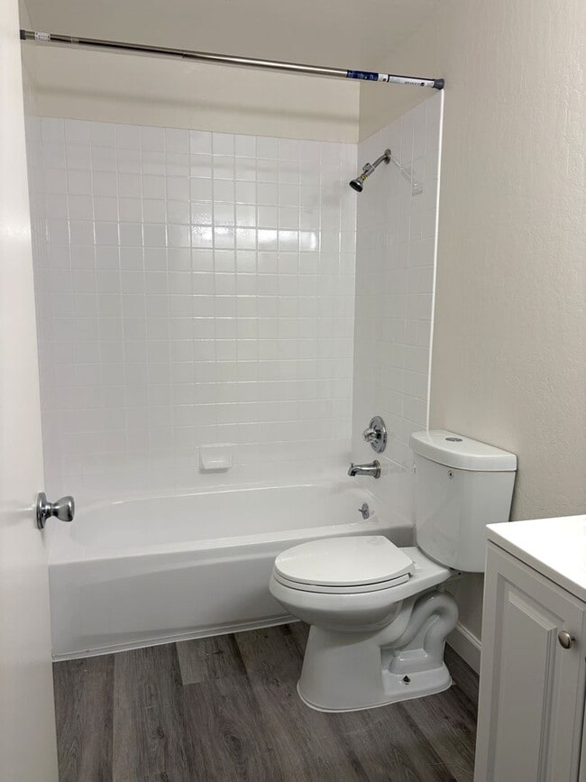 Photo - 1732 Noranda Dr Unit 4