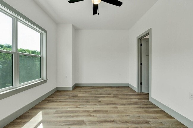 Photo - 265 Cass Ln NW