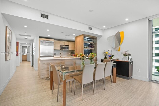 Photo - 16385 Biscayne Blvd Unit 1601+2 Parkings