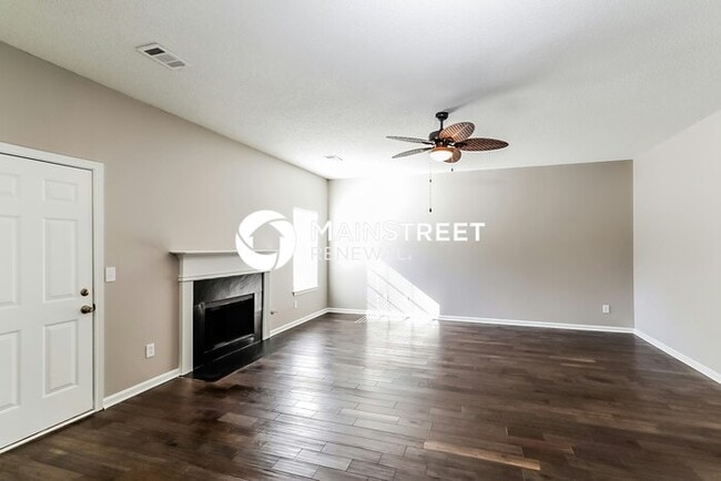Photo - 4 Bedroom Pet-Friendly Home in Snellville, GA with Main Street Renewal
