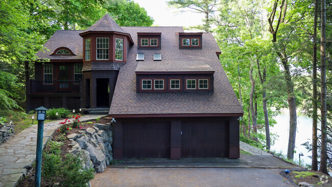 Building Photo - 26 Greenwood Rd Rental