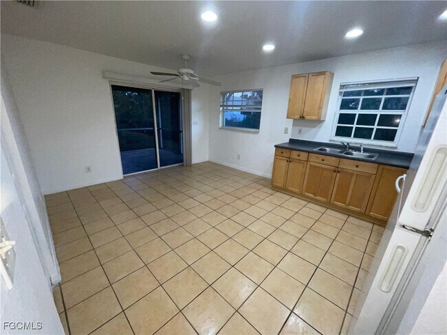 Photo - 361 Bell Blvd