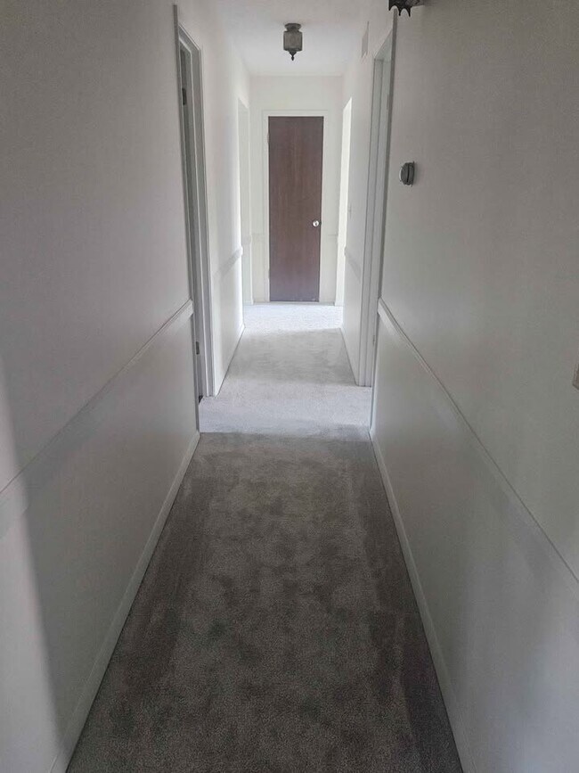 Photo - 121 S Regency Dr