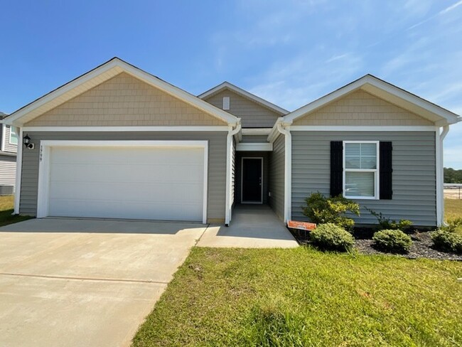 3br 2ba w/ Community Pool - 3br 2ba w/ Community Pool House