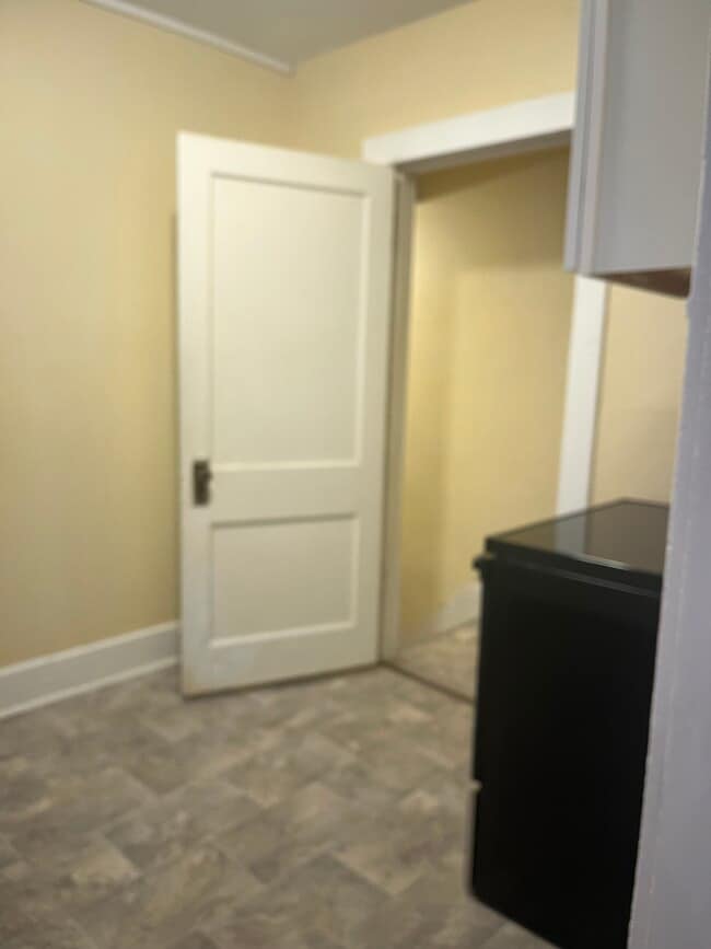 Photo - 412 Rafter St