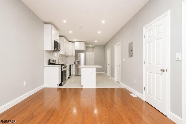 Photo - 734 Summer Ave Unidad 1