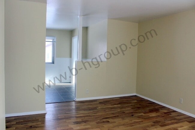 Photo - Desirable Southside Location!