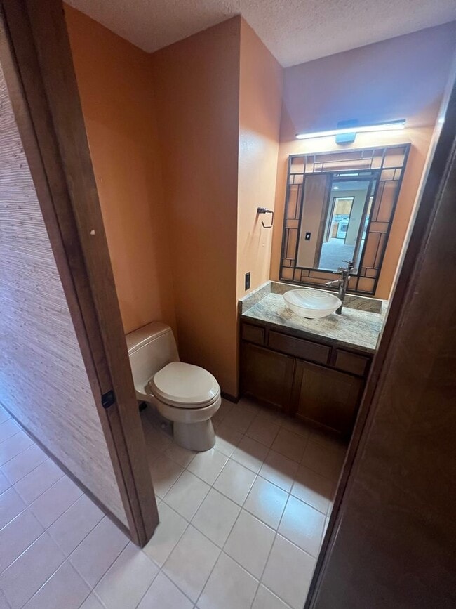 Photo - 250 NW Sunrise Dr