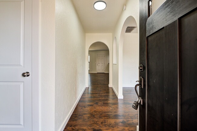 Photo - 8229 NW 115th St