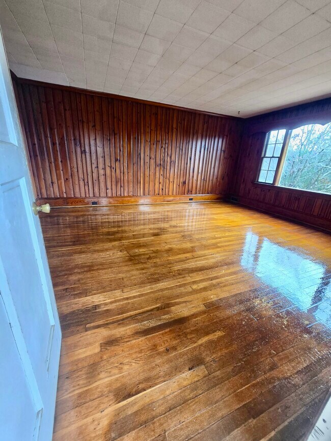 Photo - 204 S West St Unit #2