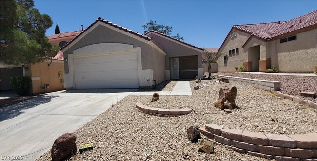 Building Photo - 8909 W Colorful Pines Ave