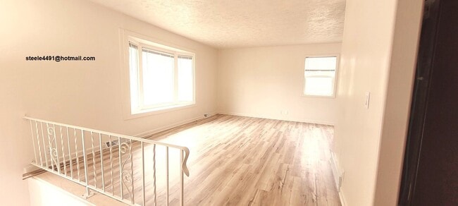 Photo - 3011 Joann Ave