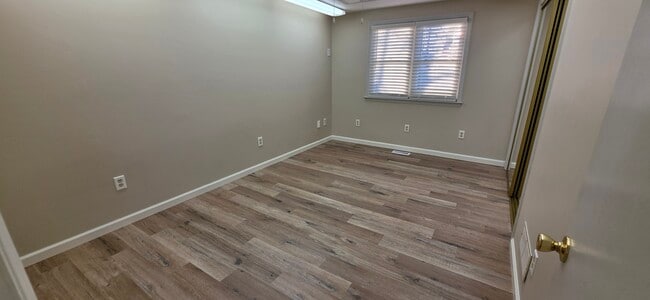 Photo - 3803 Granville Ave